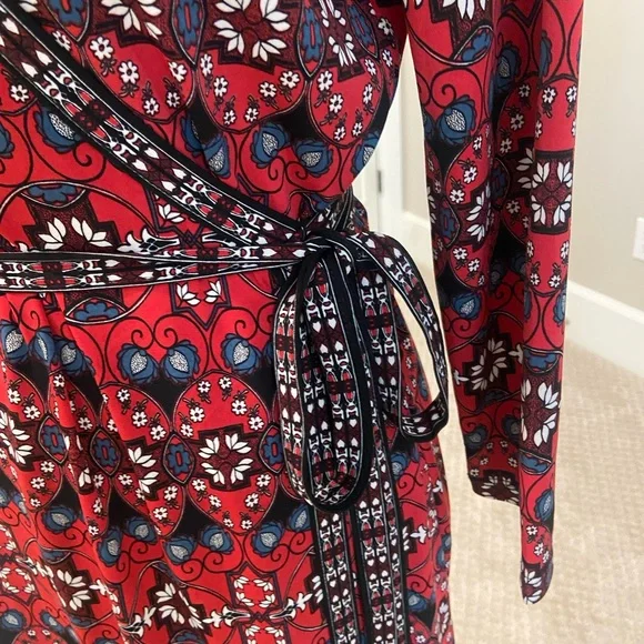 Max Studio Wrap Dress. Size M - Picture 5 of 7